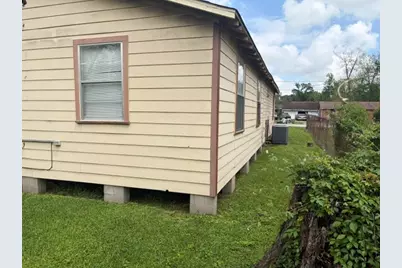 7909 Hoffman Street, Houston, TX 77016 - Photo 2