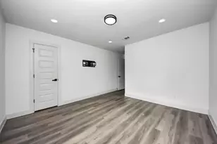 15529 Weldon Dr, Houston, TX 77032 - Photo 14