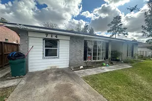 714 Donfield St, Channelview, TX 77530 - Photo 2