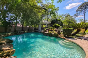 5 Hunters Branch Dr, Houston, TX 77024 - Photo 44