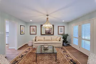 5 Hunters Branch Dr, Houston, TX 77024 - Photo 12