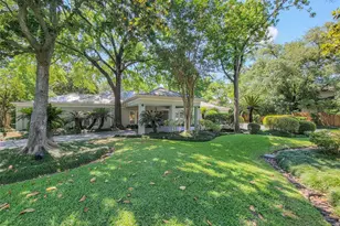 5 Hunters Branch Dr, Houston, TX 77024 - Photo 1