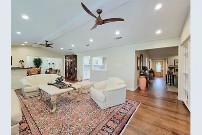 5 Hunters Branch Drive, Houston, TX 77024 - Photo 36