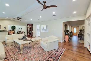 5 Hunters Branch Dr, Houston, TX 77024 - Photo 36