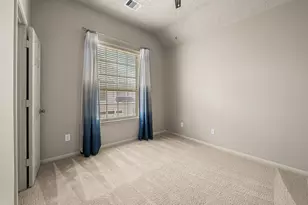 3327 Home Point Dr, Houston, TX 77091 - Photo 10