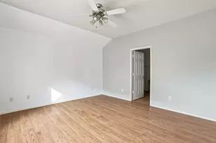 9815 Wedgeford Ct, Houston, TX 77044 - Photo 8