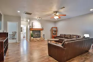 1784 Greenbelt Dr, Cleveland, TX 77328 - Photo 8