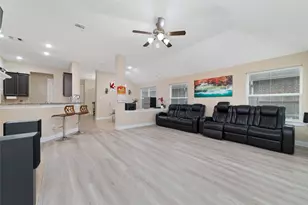 2309 Newton Branch Ln, Pearland, TX 77089 - Photo 8