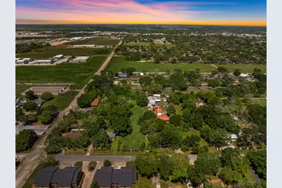 903 Brooks Avenue, Rosenberg, TX 77471 - Photo 1