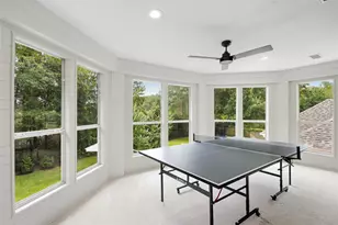 3 Edgecliff Pl, The Woodlands, TX 77382 - Photo 30