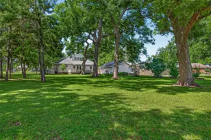 238 Horse Shoe Trail, Angleton, TX 77515 - Photo 40