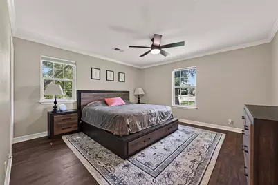 238 Horse Shoe Trail, Angleton, TX 77515 - Photo 16