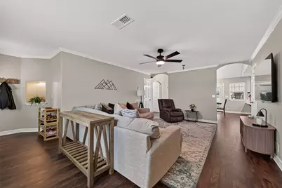 238 Horse Shoe Trail, Angleton, TX 77515 - Photo 8