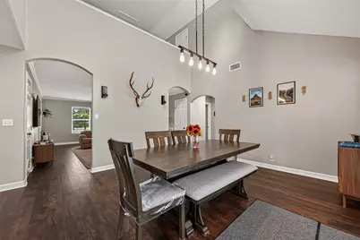 238 Horse Shoe Trail, Angleton, TX 77515 - Photo 10