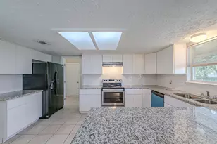 1122 Tigris Ln, Houston, TX 77090 - Photo 8