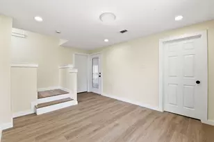 900 Cedar Rd, Kemah, TX 77565 - Photo 6