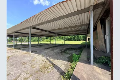 915 E Gibson Street, Jasper, TX 75951 - Photo 16