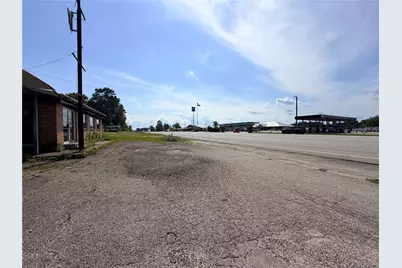 915 E Gibson Street, Jasper, TX 75951 - Photo 12