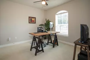 637 Middle St, Houston, TX 77003 - Photo 4