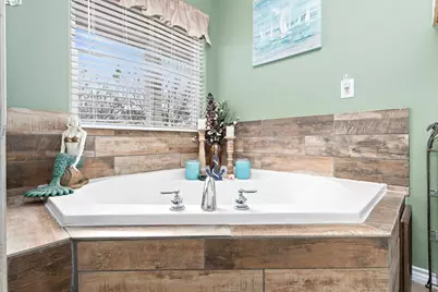 1216 Overton Avenue, Port Bolivar, TX 77650 - Photo 28