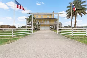 1216 Overton Ave, Port Bolivar, TX 77650 - Photo 4