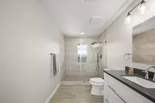 1031 Star Dr, Dickinson, TX 77539 - Photo 20