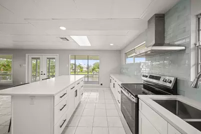 1031 Star Drive, Dickinson, TX 77539 - Photo 10