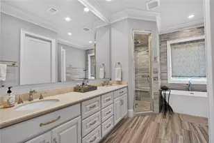 1513 Cunningham Parc Ln, Houston, TX 77055 - Photo 18