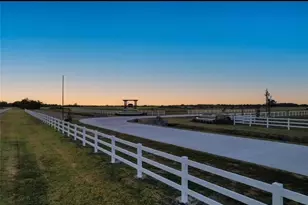 1047 Allie Ln, Dayton, TX 77535 - Photo 6
