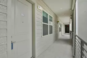 4819 Caroline St, Houston, TX 77004 - Photo 2