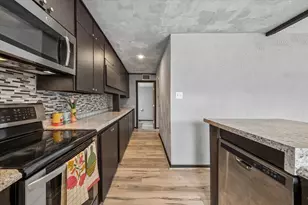 781 Country Pl Dr, Houston, TX 77079 - Photo 10