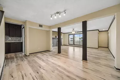 781 Country Place Drive #2045, Houston, TX 77079 - Photo 4
