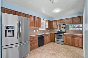 9731 Shell Rock Rd, La Porte, TX 77571 - Photo 12