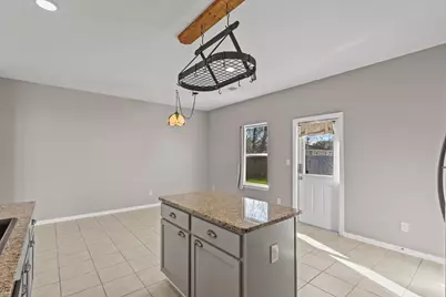 7318 Parkview Drive, Hitchcock, TX 77563 - Photo 22