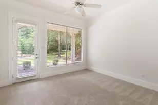 39 W Bracebridge Cir, The Woodlands, TX 77382 - Photo 20