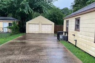 2113 3rd Ave N, Texas City, TX 77590 - Photo 1