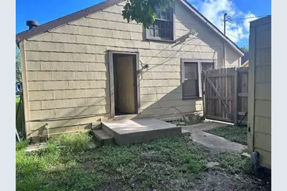 2113 3rd Avenue N, Texas City, TX 77590 - Photo 10