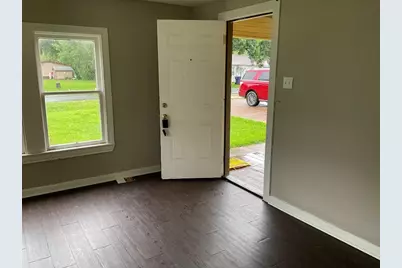 2113 3rd Avenue N, Texas City, TX 77590 - Photo 2