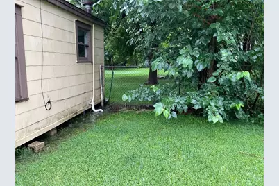 2113 3rd Avenue N, Texas City, TX 77590 - Photo 10