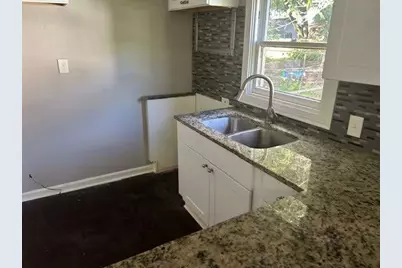 2113 3rd Avenue N, Texas City, TX 77590 - Photo 6