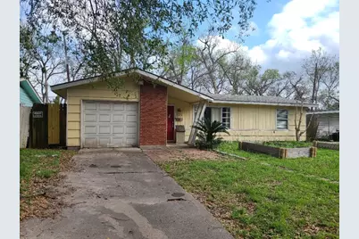 422 Surratt Drive, Houston, TX 77091 - Photo 4