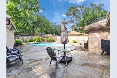 11910 Quail Creek Drive, Houston, TX 77070 - Photo 32