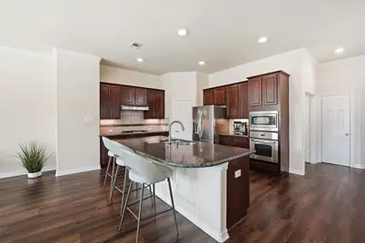 2816 Kings Retreat Circle, Kingwood, TX 77345 - Photo 8