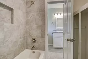 1803 Jones St, Rosenberg, TX 77471 - Photo 10