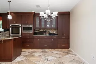 2214 Lakeville Dr, Kingwood, TX 77339 - Photo 10