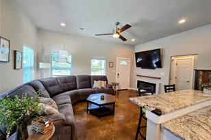 1006 12th St, Blanco, TX 78606 - Photo 8