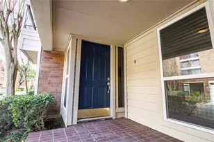 4724 Post Oak Timber Dr, Houston, TX 77056 - Photo 2