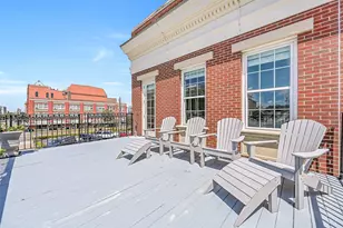 1918 Postoffice, Galveston, TX 77550 - Photo 4