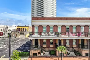 1918 Postoffice, Galveston, TX 77550 - Photo 2