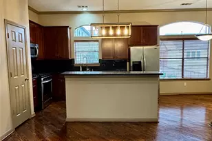 2723 La Branch St, Houston, TX 77004 - Photo 10